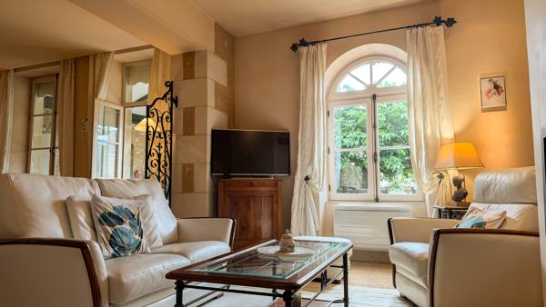 Ancien presbytère avec vue panoramique exceptionnelle à Poitiers