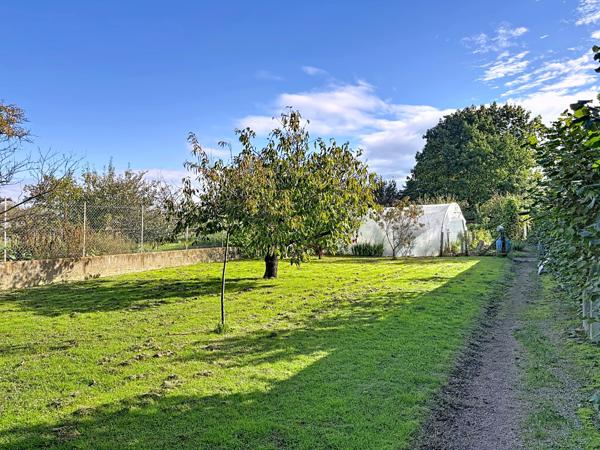 Fermette de 175m² avec dépendances et piscine