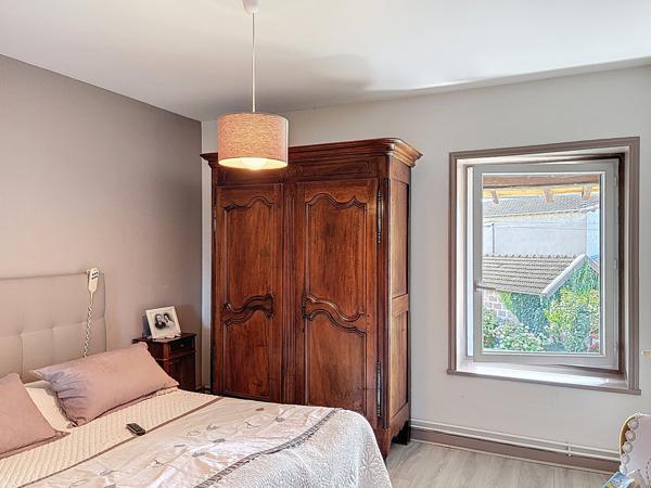 Fermette de 175m² avec dépendances et piscine