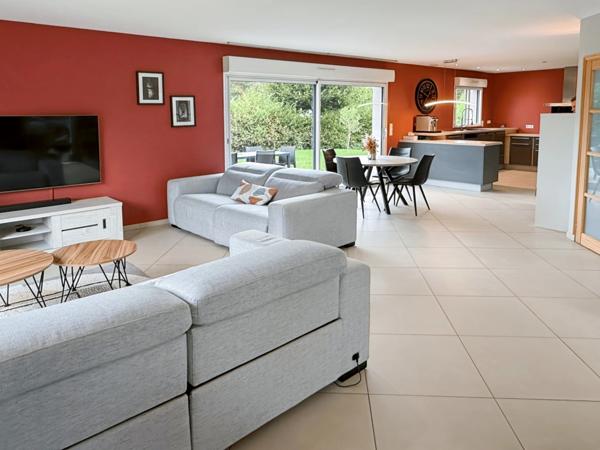 Maison familiale 188 m² – 5 chambres – 1 800 m² + parcelle supplémentaire 1 000 m² – DPE C