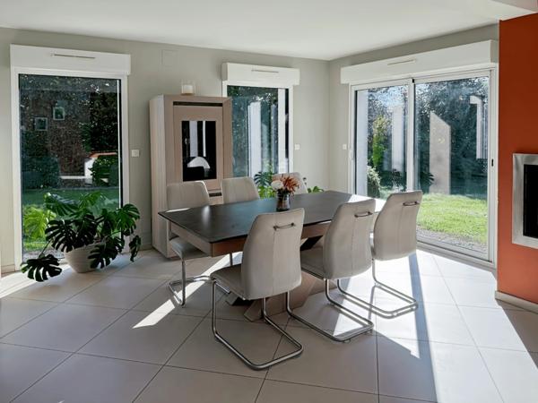 Maison familiale 188 m² – 5 chambres – 1 800 m² + parcelle supplémentaire 1 000 m² – DPE C