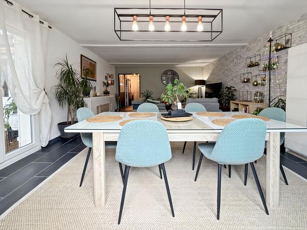 Maison de Plain pied 120 m2 sur 472 m2 de terrain.