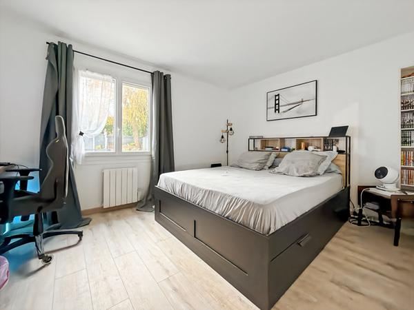 Maison de Plain pied 120 m2 sur 472 m2 de terrain.