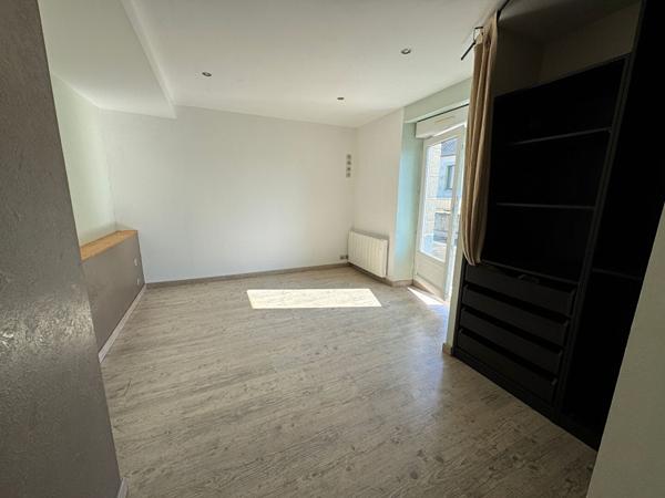 A vendre propriété Plougar 6 pièces - 4 chambres - 159 M² - hangar neuf