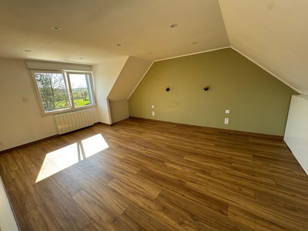 A vendre propriété Plougar 6 pièces - 4 chambres - 159 M² - hangar neuf