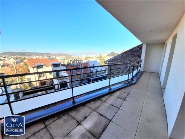 Appartement à louer 4 pièces 81m²
