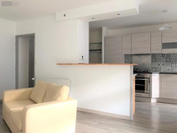 Appartement à louer à Rennes en Ille-et-Vilaine (35700), ref : 150/1850   
RENNES-LONGS CHAMPS