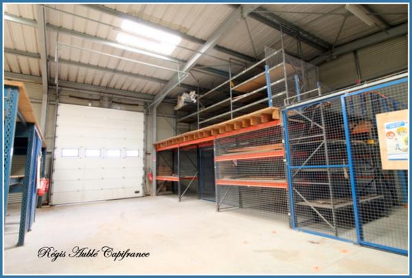 Dpt Sarthe (72), à vendre Local industriel avec bureaux proche du MANS-CHANGE