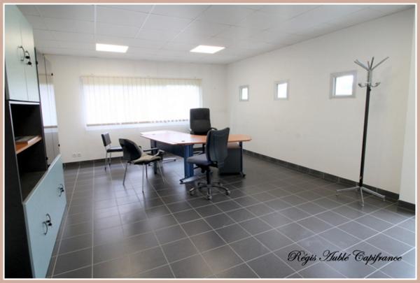 Dpt Sarthe (72), à vendre Local industriel avec bureaux proche du MANS-CHANGE