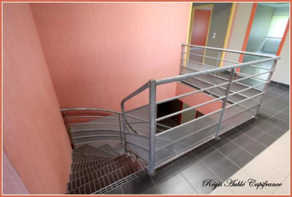 Dpt Sarthe (72), à vendre Local industriel avec bureaux proche du MANS-CHANGE