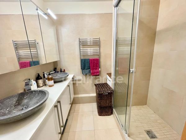 Dpt Paris (75), à vendre PARIS 20EME ARRONDISSEMENT appartement T3