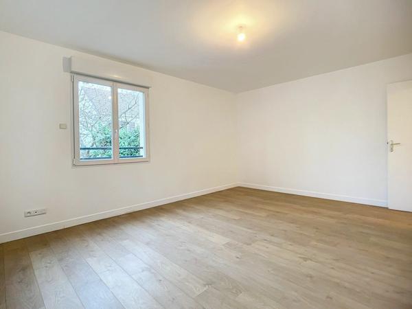 Maison à louer    4 pièces • 101,41 m2 Châtenay-Malabry