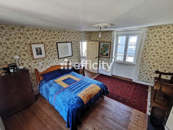 Maison
         6 pièces
        - 125 m² Exclusivité 154 000 €*