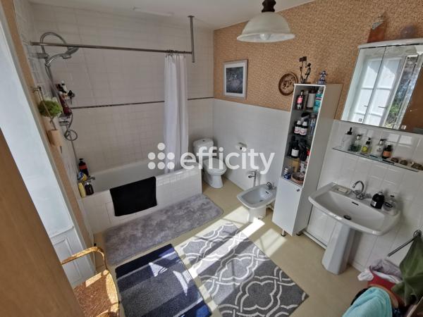 Maison
         6 pièces
        - 125 m² Exclusivité 154 000 €*