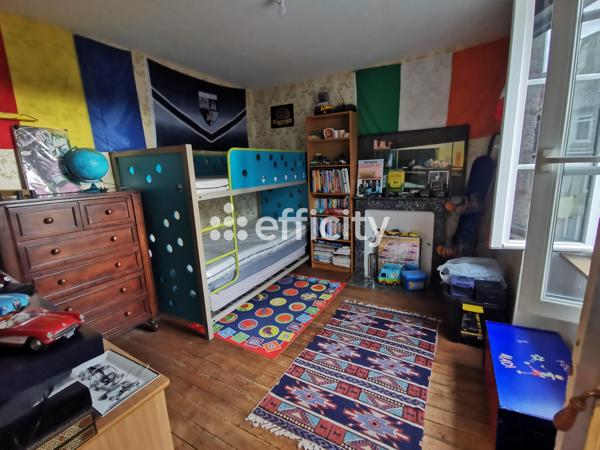 Maison
         6 pièces
        - 125 m² Exclusivité 154 000 €*
