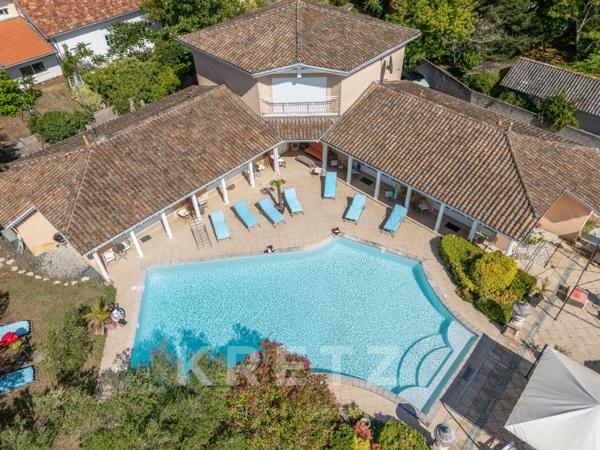 Bassin d’Arcachon – Propriété de 426m² avec gîtes et piscine