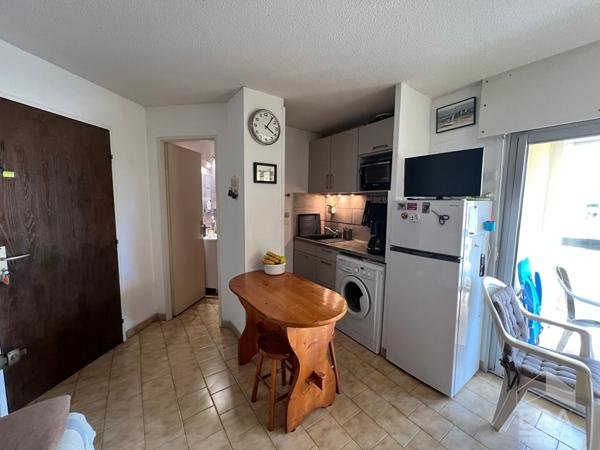 À Vendre 2 pièces meublé avec vue mer