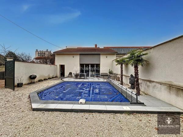 Vente Maison 6 pièces 195 m2 à Roanne