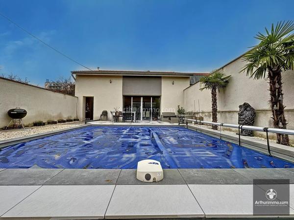 Vente Maison 6 pièces 195 m2 à Roanne