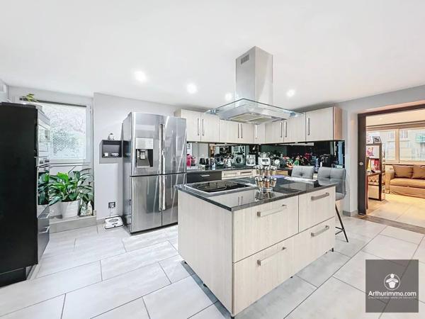 Vente Maison 6 pièces 195 m2 à Roanne