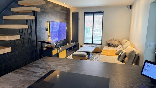 MAISON CONNECTEE  !!! COUP DE COEUR ASSURE !!! RARE  !!!