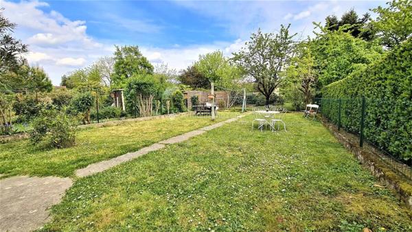 Vente                                                      Maison
                        
                     6 pièces                      137 m2                     à Albi