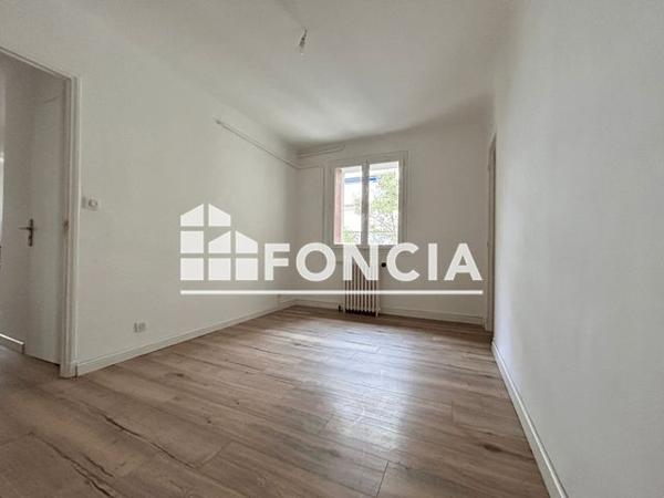 Location Appartement 3 pièces 52.9 m² - 163 BD CHARLES BARNIER Toulon 83000