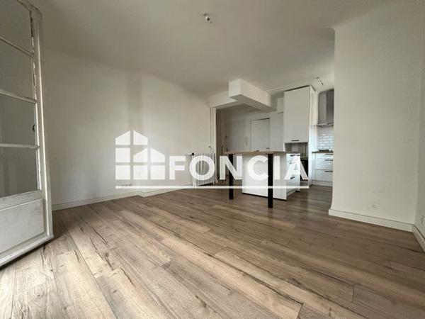 Location Appartement 3 pièces 52.9 m² - 163 BD CHARLES BARNIER Toulon 83000