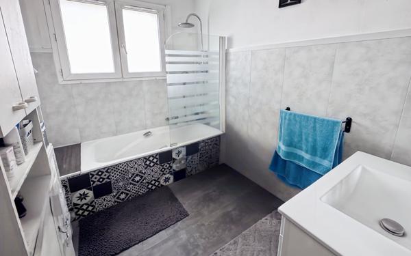 Maison à vendre    6 pièces •  Martigues