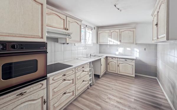 Maison à vendre    6 pièces •  Martigues