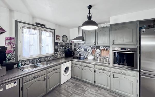 Maison à vendre    6 pièces •  Martigues