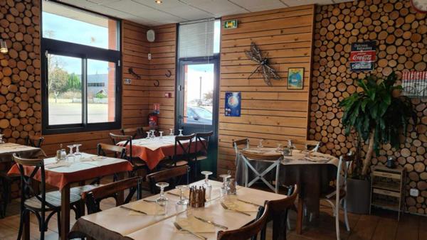 EST DIJON - Bar licence IV, Restaurant, Pizzéria 300 M²