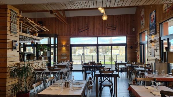 EST DIJON - Bar licence IV, Restaurant, Pizzéria 300 M²