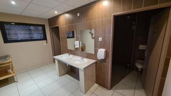 EST DIJON - Bar licence IV, Restaurant, Pizzéria 300 M²