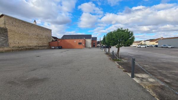 EST DIJON - Bar licence IV, Restaurant, Pizzéria 300 M²