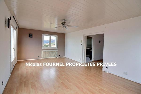 EXCLUSIVITE APPARTEMENT 81,46m² 2 chambres  2 balcons GARAGE quatre logements syndic bénévole