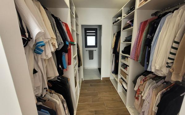 Maison à vendre    5 pièces •  Estillac