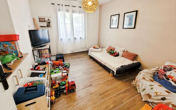 Maison à vendre    5 pièces •  Estillac