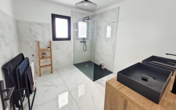 Maison à vendre    5 pièces •  Estillac