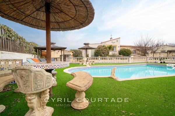 Maison lumineuse avec piscine et dépendance. Terrain de 1250 m²