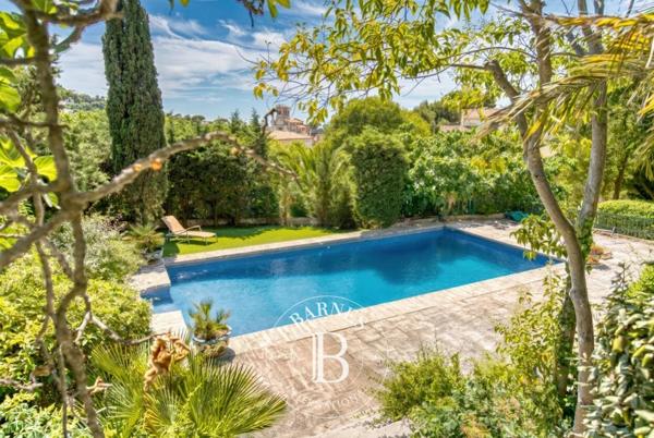 Marseille 7ème, Villa 7 Chambres -  340 m² à vendre