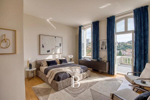Marseille 7ème, Villa 7 Chambres -  340 m² à vendre