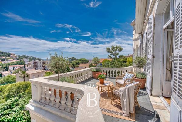 Marseille 7ème, Villa 7 Chambres -  340 m² à vendre