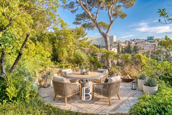 Marseille 7ème, Villa 7 Chambres -  340 m² à vendre