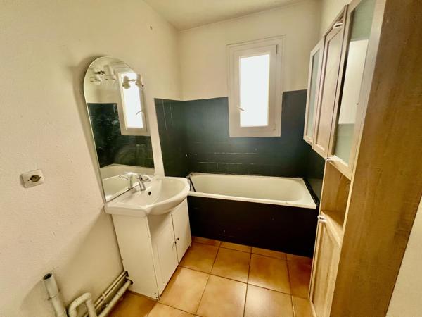 VERTEUILLE T3 77 m2- balcon- vue dégagée 116 000€ FAI