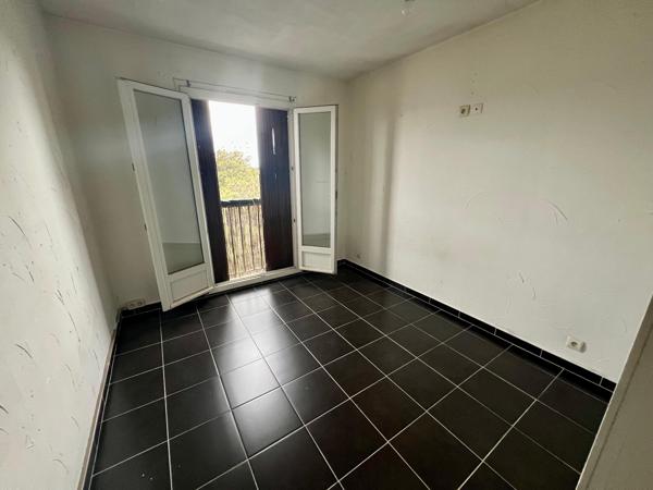 VERTEUILLE T3 77 m2- balcon- vue dégagée 116 000€ FAI