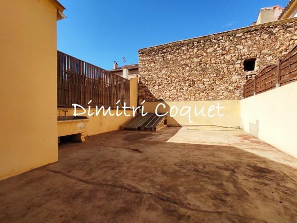 Maison de ville avec grande terrasse et garage