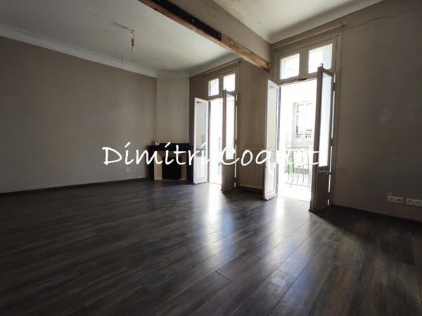 Maison de ville avec grande terrasse et garage