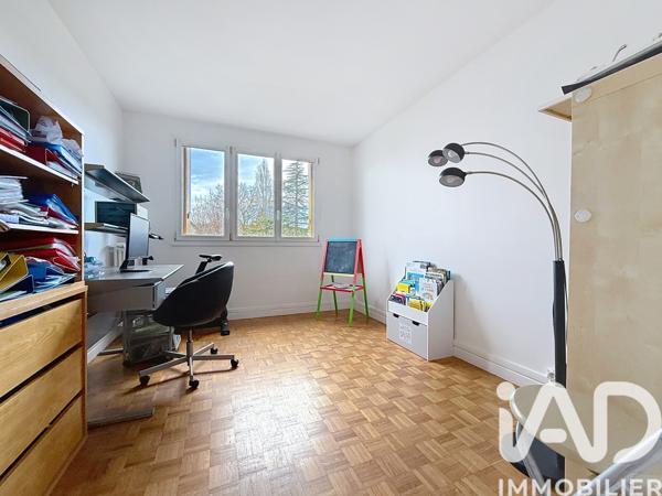 Appartement à vendre 4 pièces 77 m² La Celle-Saint-Cloud