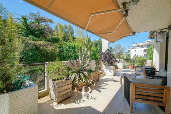 Marseille 8ème, Appartement 4 Chambres -  145 m² à vendre
